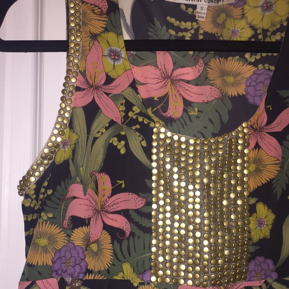 Adorable patterned shift dress 💗🧡🖤 - Picture 2 of 3